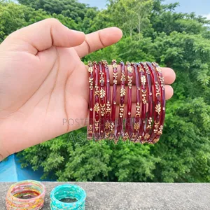 -Bangles (Curi)