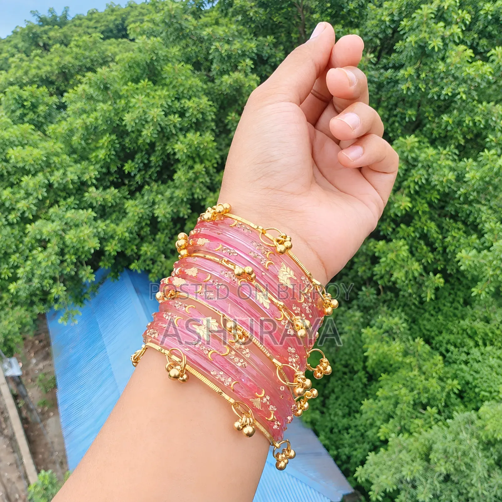 -Bangles (Curi)
