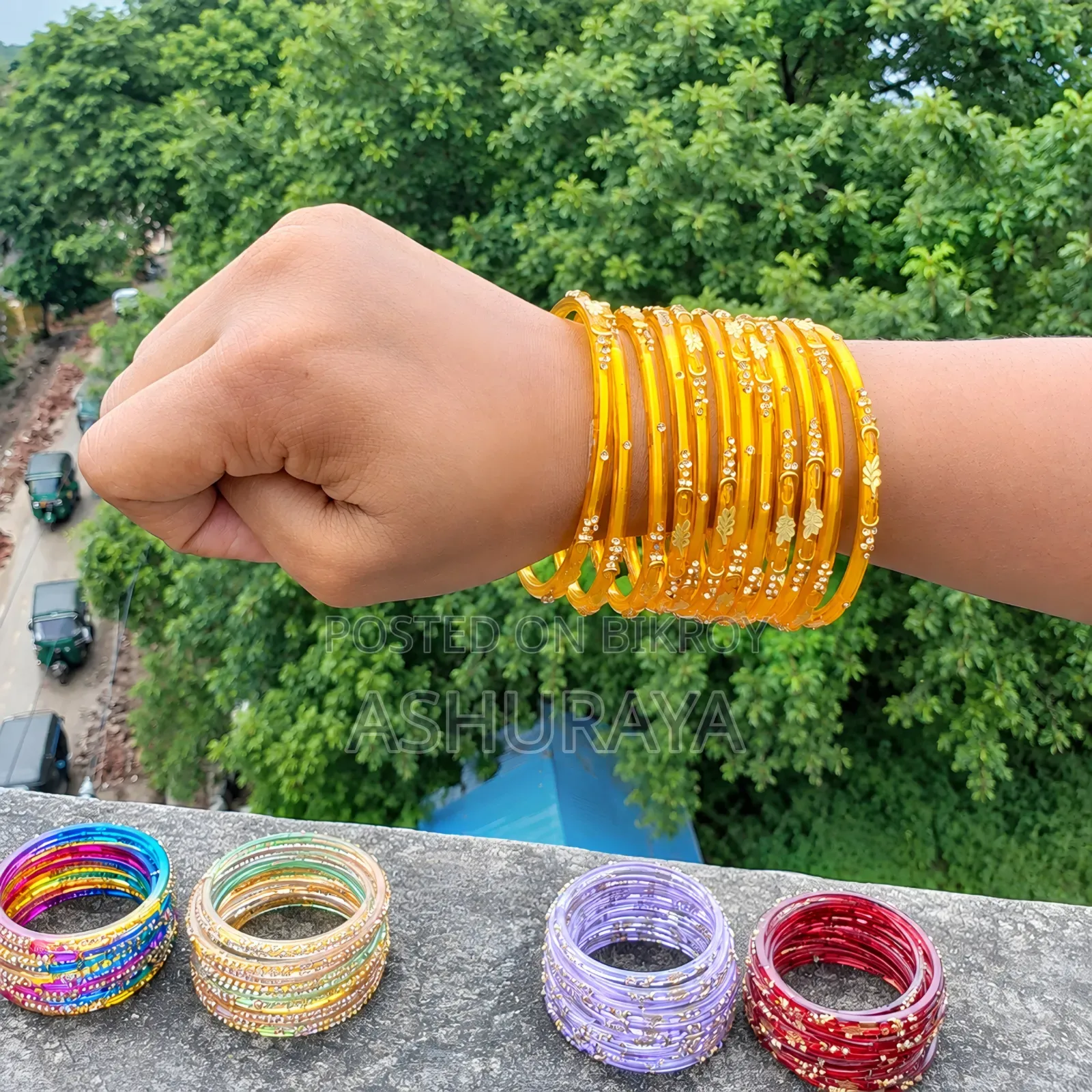 -Bangles (Curi)