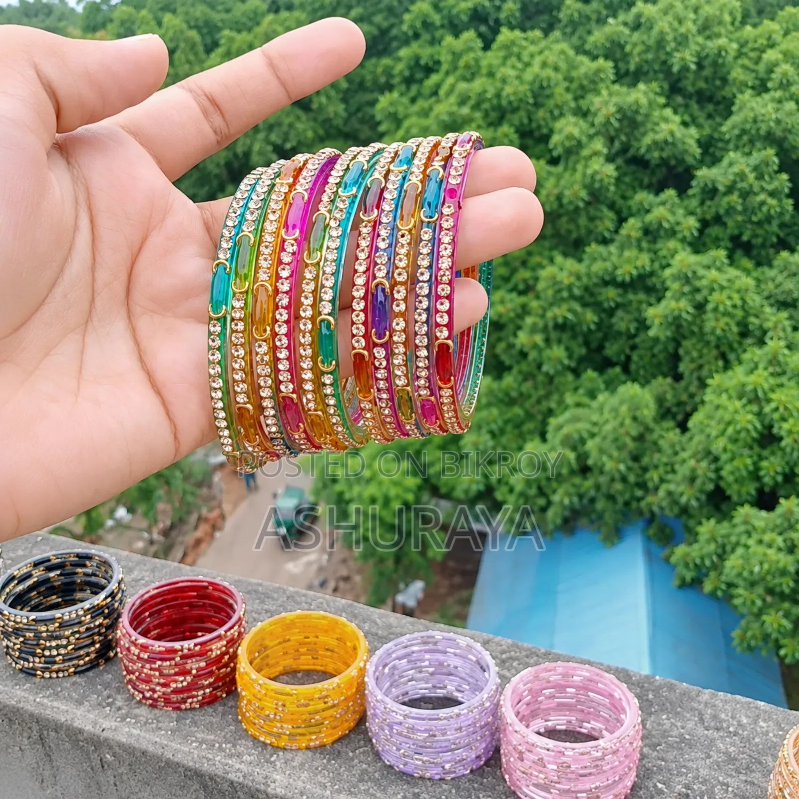 -Bangles (Curi)