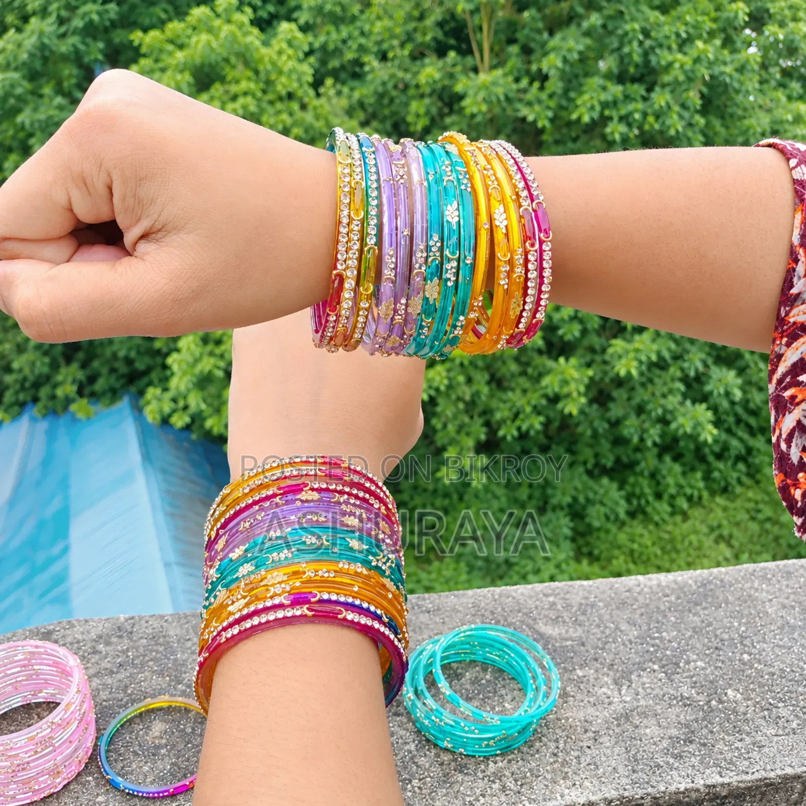 -Bangles (Curi)