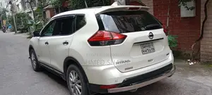 নিসান এক্স-ট্রেইল ২০১৭ সাদা