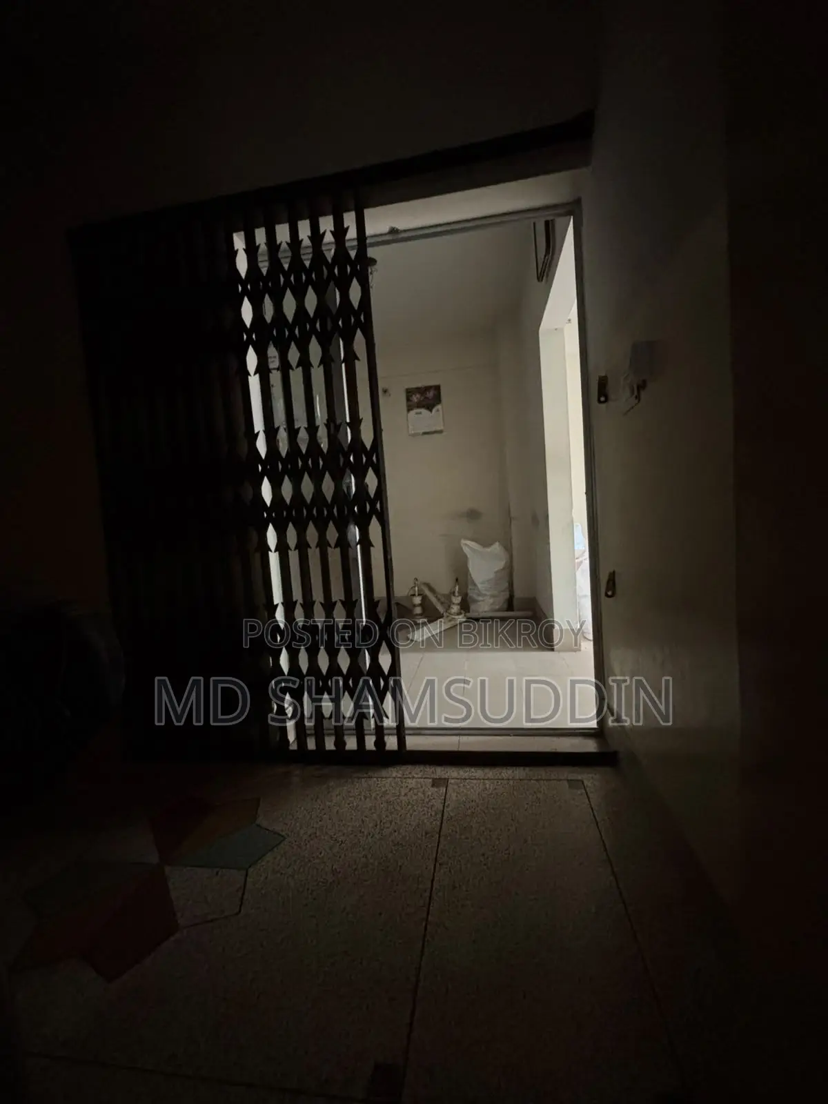 Office Space for Rent: Mohammadpur Townhall Bazar (Prime Location)