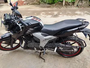 TVS Apache RTR 160 4V 2019 Black