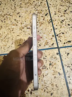 Apple iPhone 13 128 GB White
