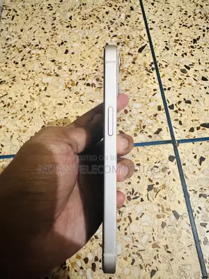 Apple iPhone 13 128 GB White