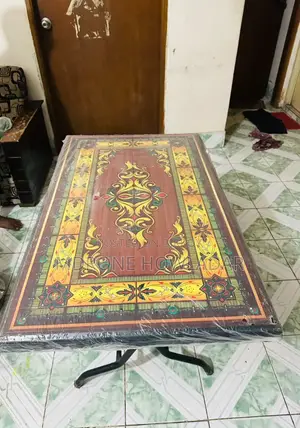 A 40-inch large RFL table