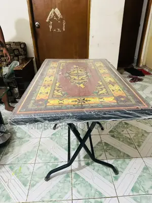 A 40-inch large RFL table