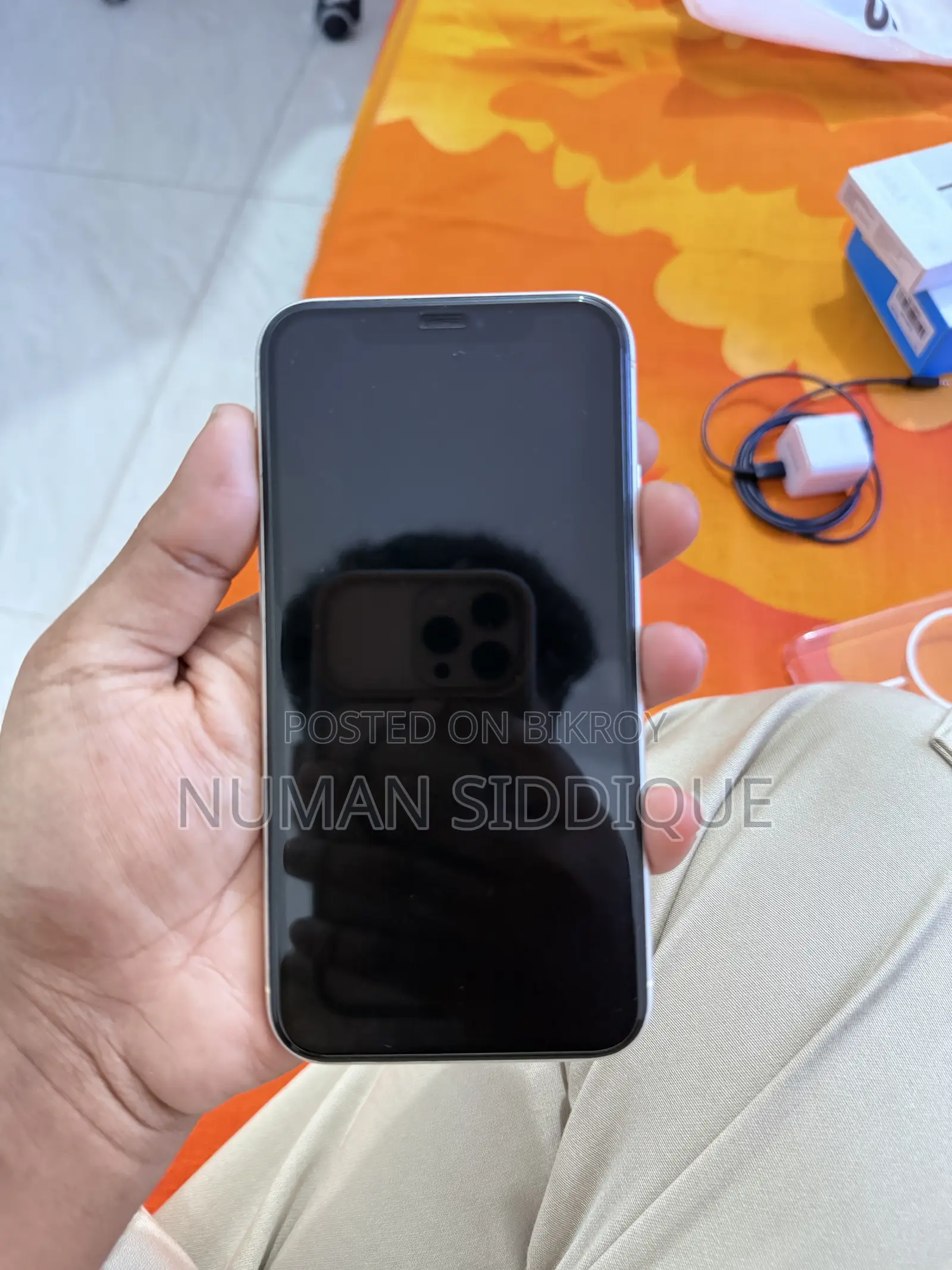 অ্যাপল আইফোন ১১ ১২৮ জিবি হোয়াইট