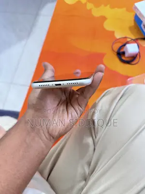 অ্যাপল আইফোন ১১ ১২৮ জিবি হোয়াইট