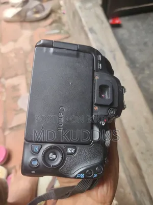 ক্যানন ২০০ডি