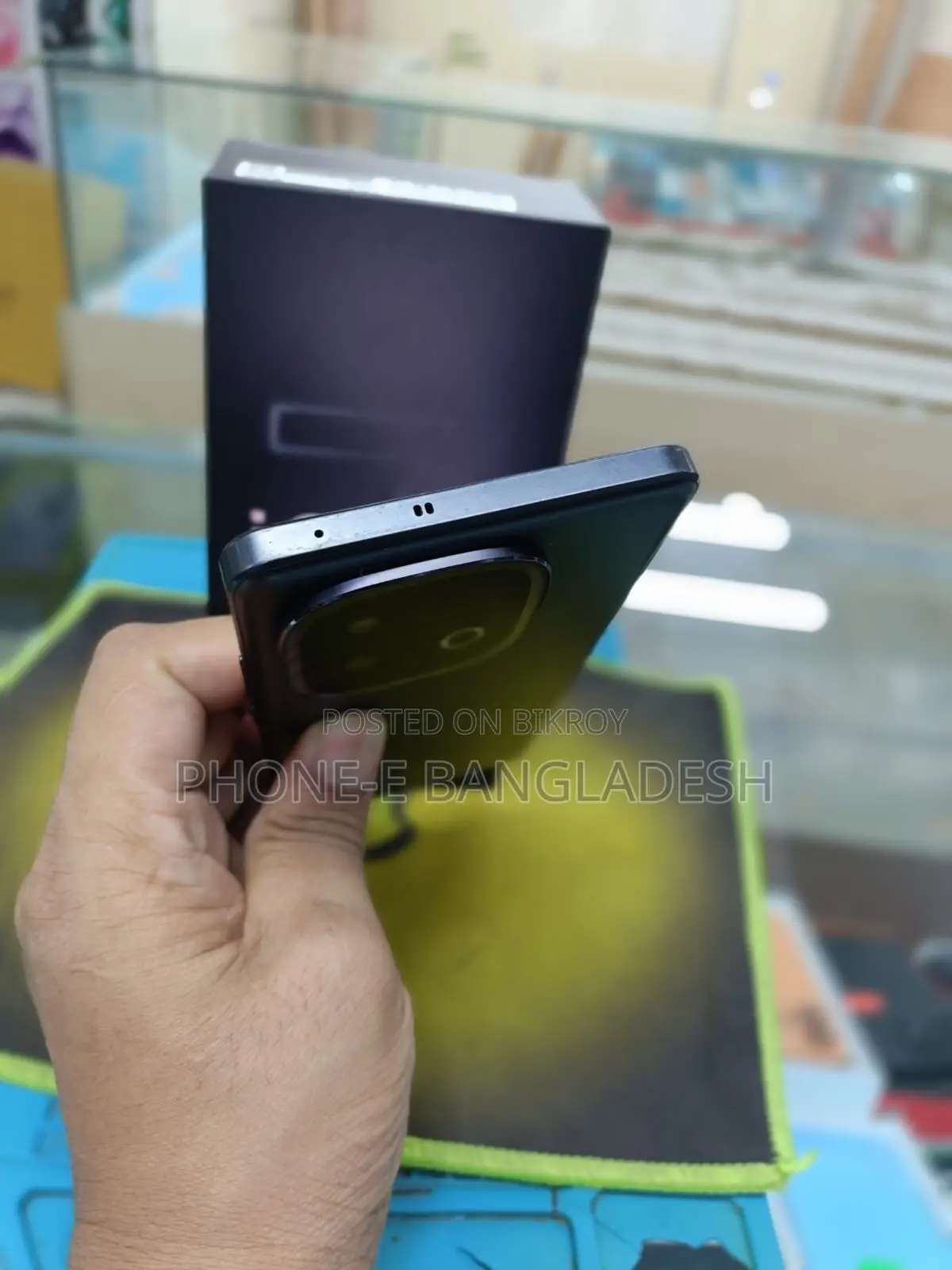 iQOO 256 GB Black