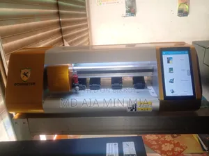 Ocamaster স্টিকার কাটার মেশিন একদম নতুন মাত্র তিন মাস হইছে