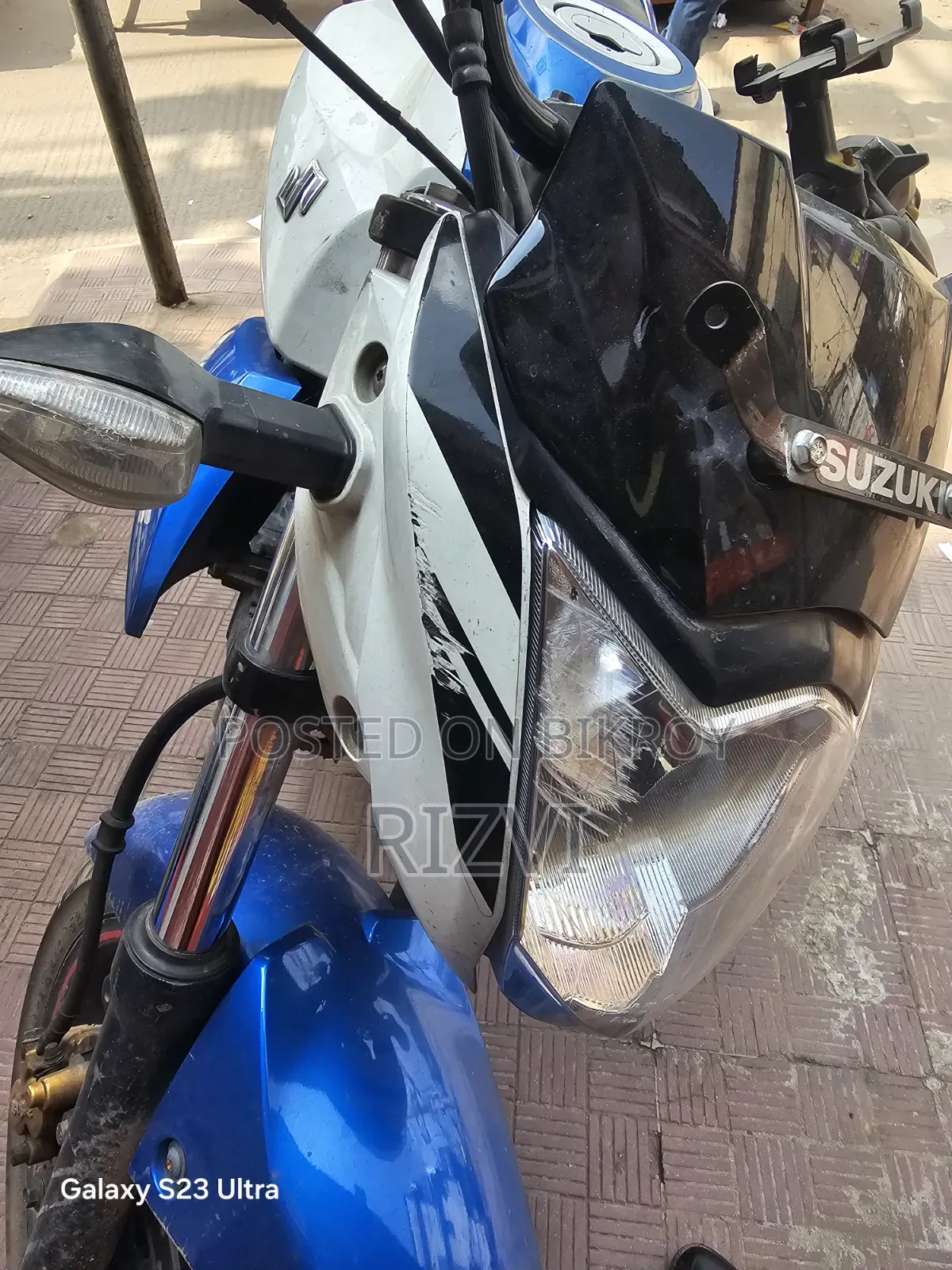 সুজুকি জিক্সার ২০১৭ নীল