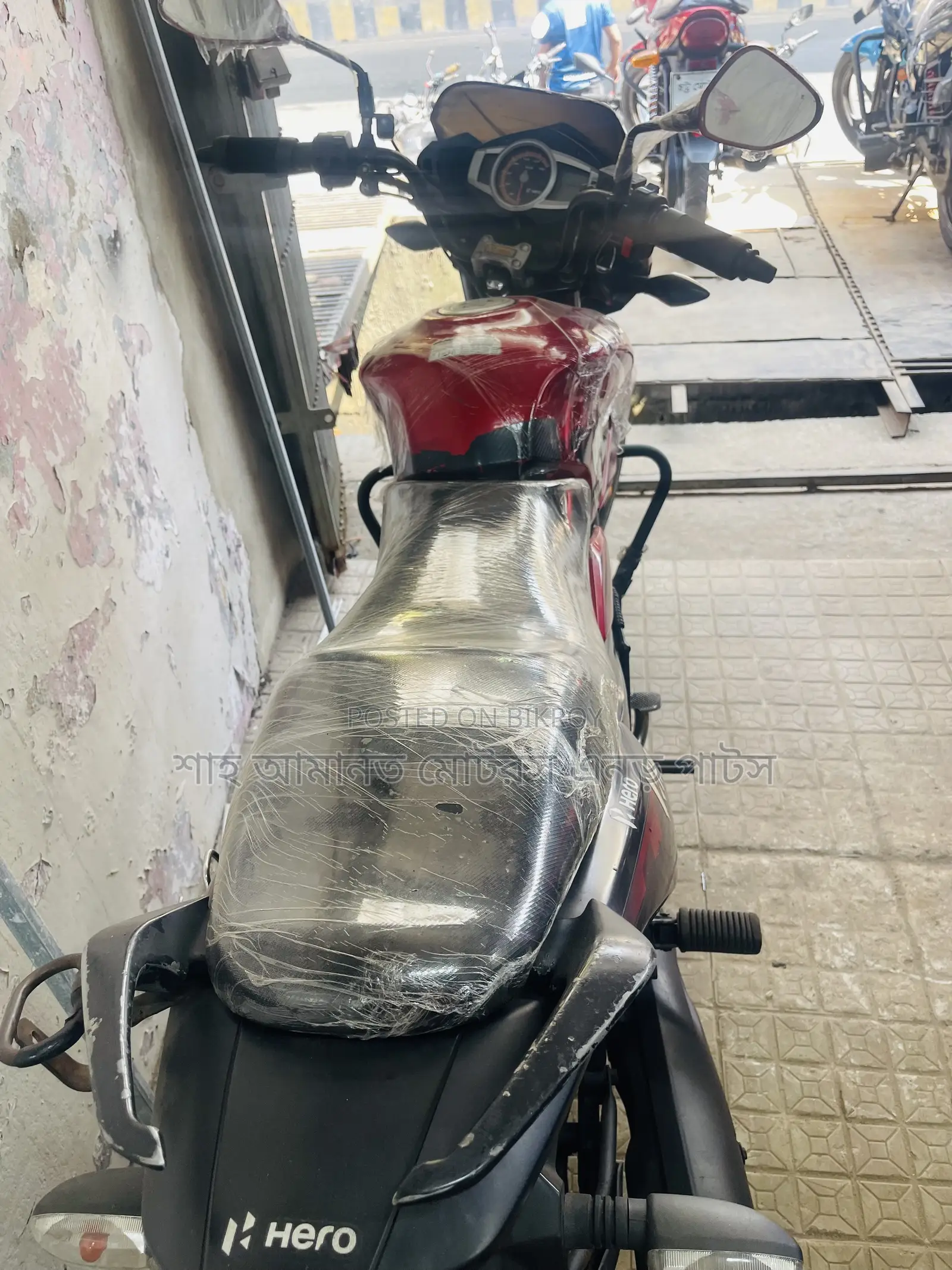 হিরো ইগনিটর ২০২২ লাল