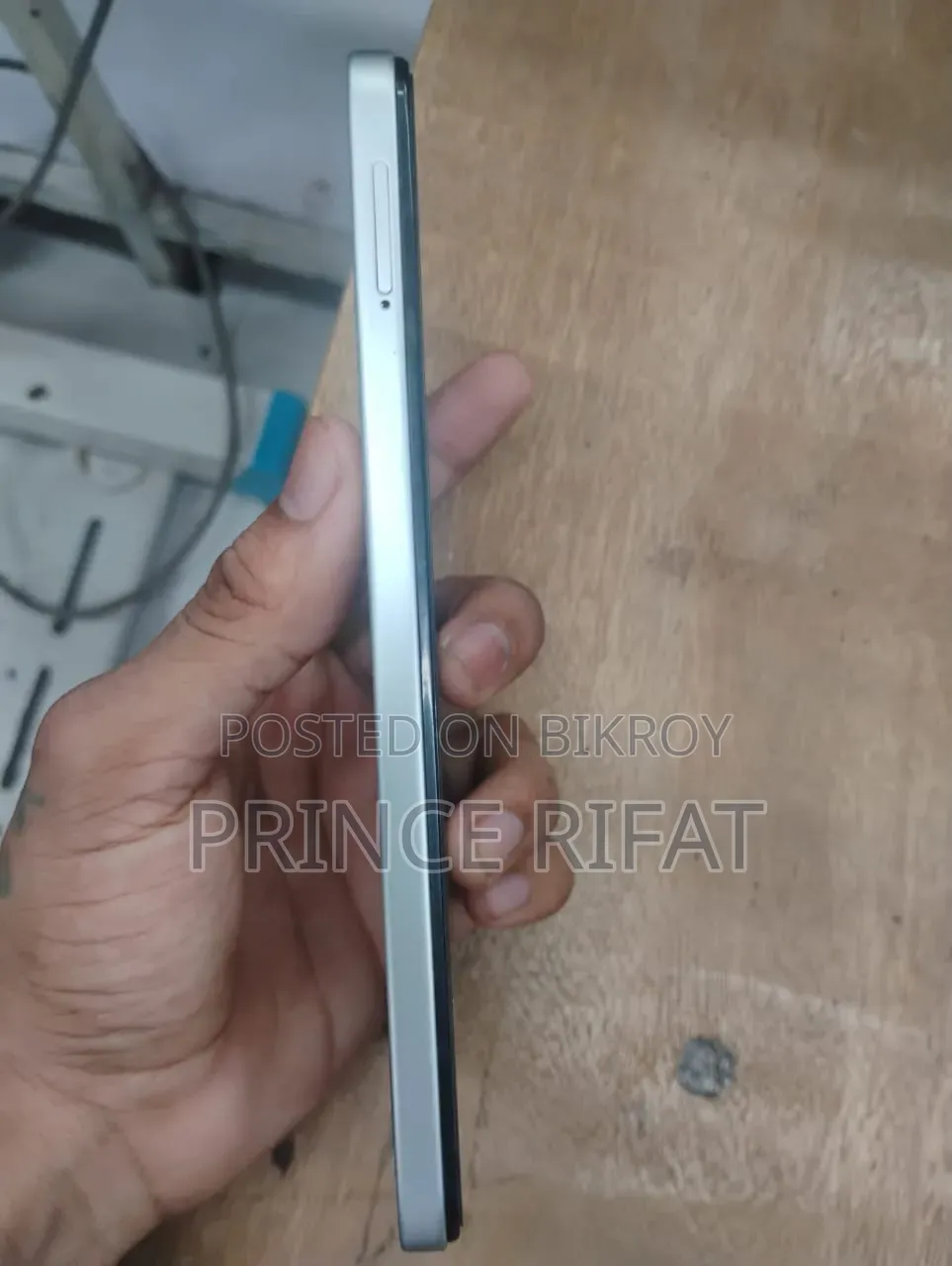ইনফিনিক্স হট ৬০আই ১২৮ জিবি হোয়াইট