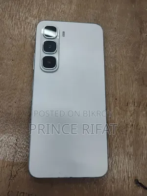 ইনফিনিক্স হট ৬০আই ১২৮ জিবি হোয়াইট