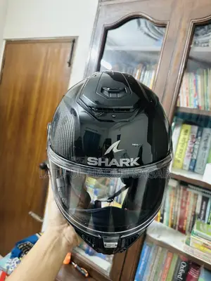 শার্ক স্পার্টান কার্বন এম