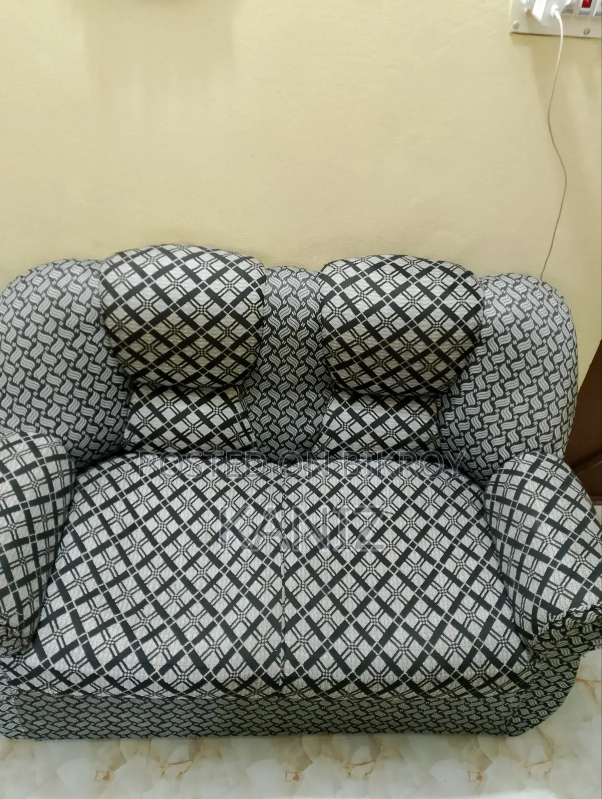২ সিটের সোফা