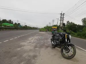 সুজুকি গিক্সার ২০২৪ ব্ল্যাক