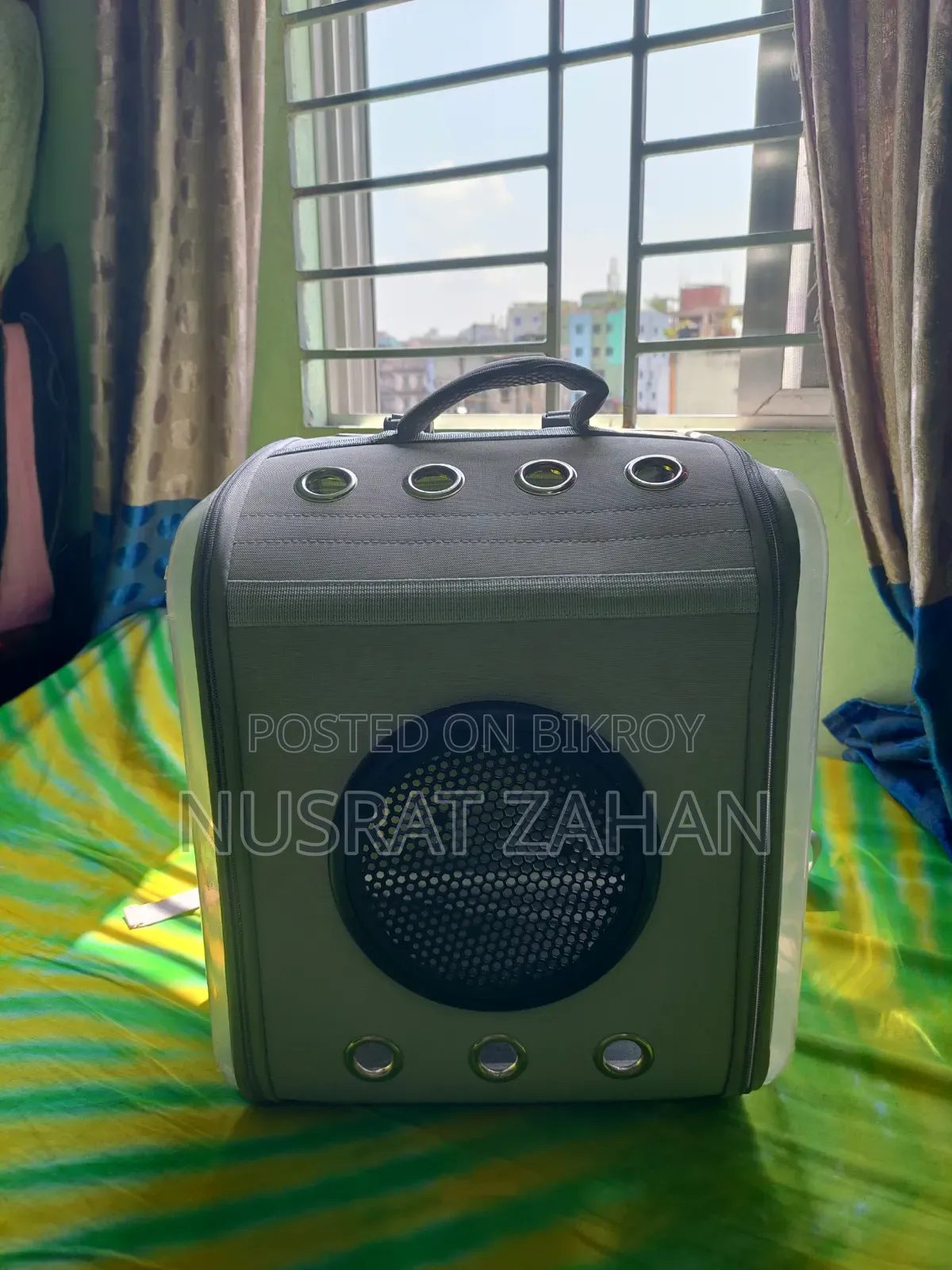 বিড়াল বহনকারী ব্যাগ