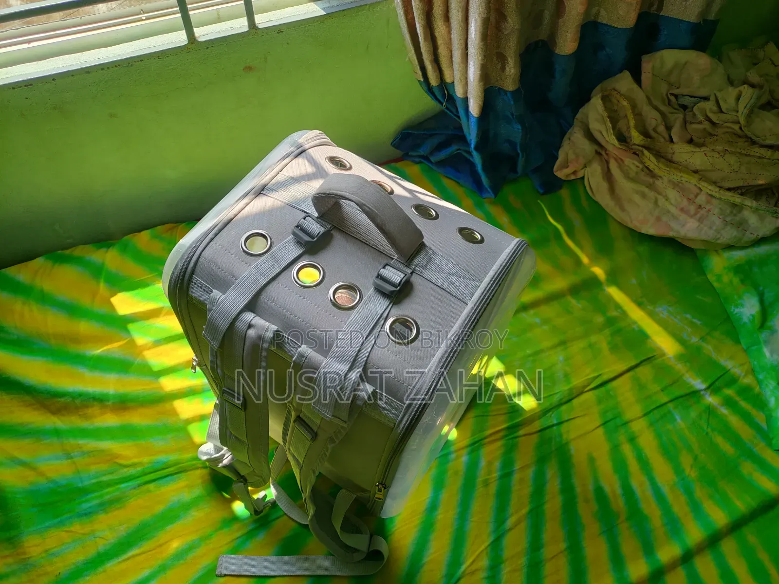 বিড়াল বহনকারী ব্যাগ