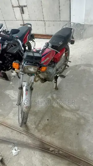 Honda 1990 Red
