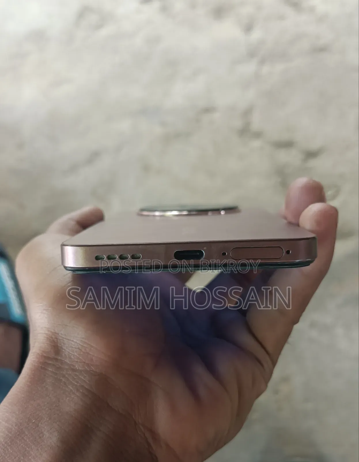 রিয়েলমি ২৫৬ জিবি লাল