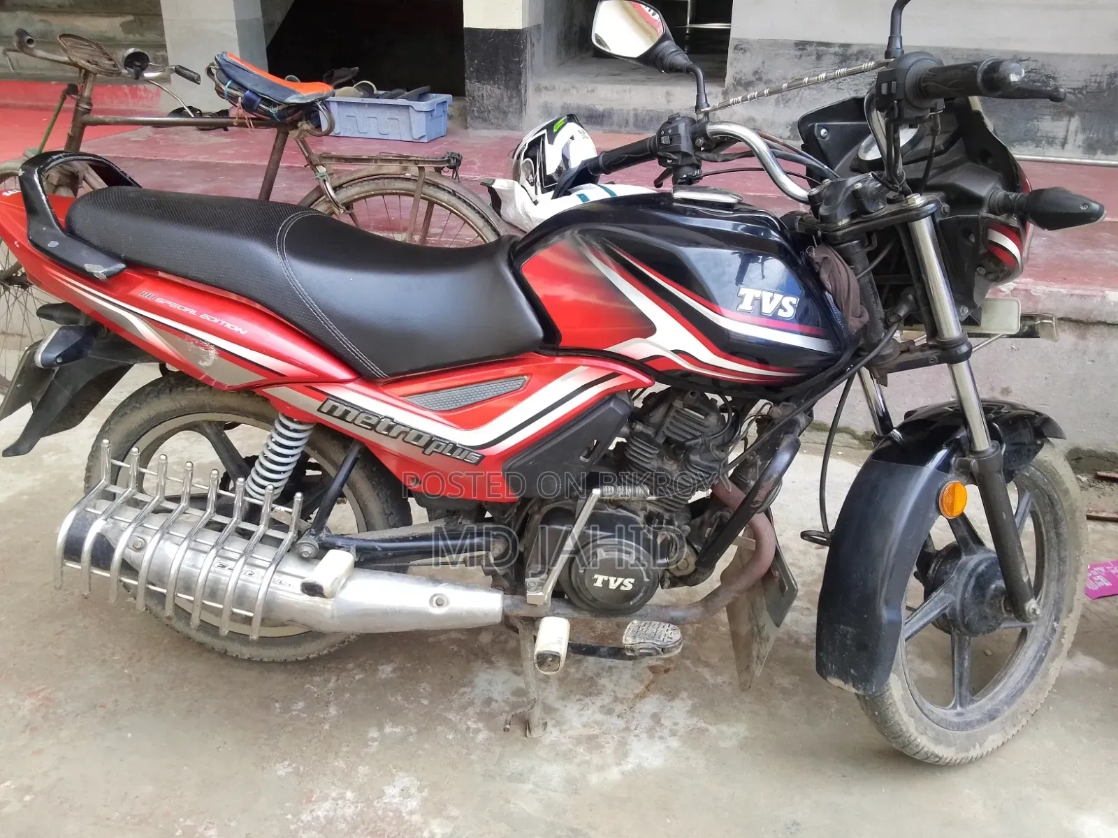 টিভিএস মেট্রো প্লাস ২০২১ কালো
