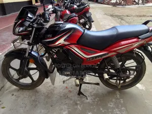 টিভিএস মেট্রো প্লাস ২০২১ কালো