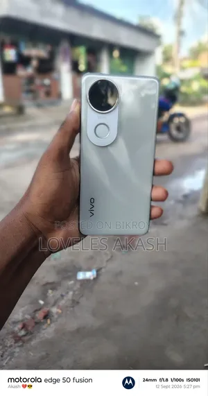 Vivo V50e 128 GB White