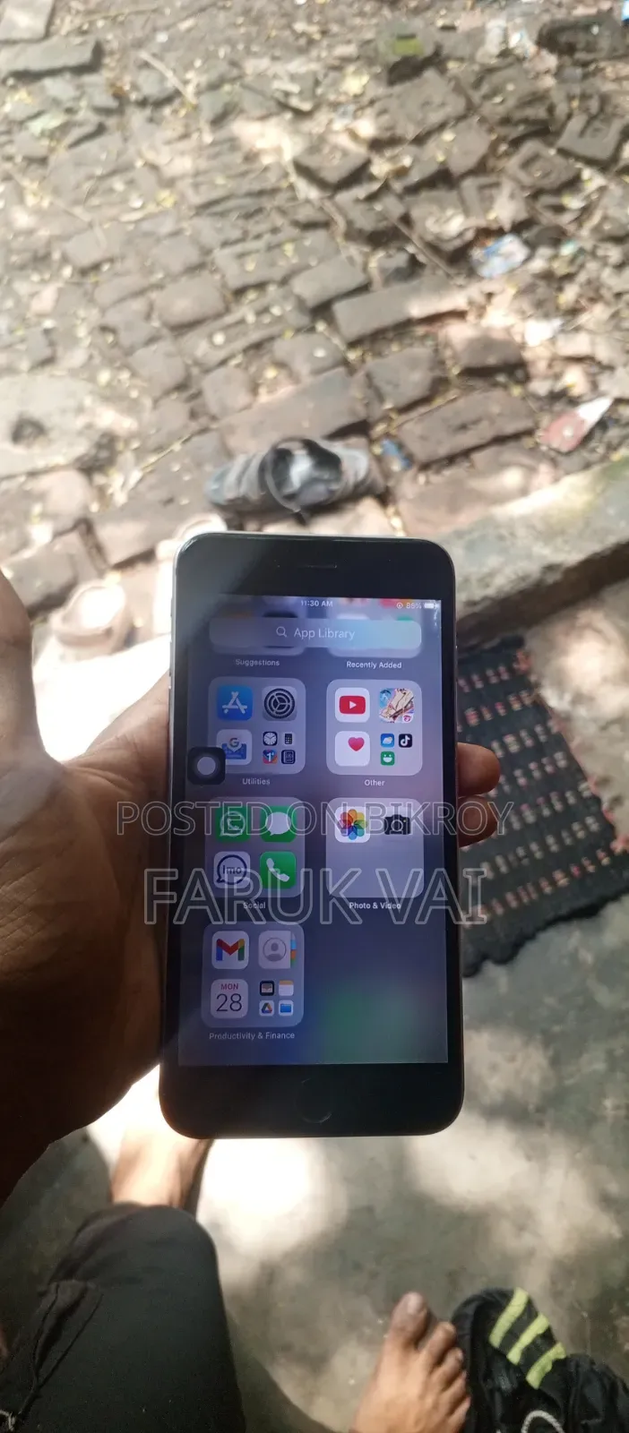 অ্যাপল আইফোন ৬এস প্লাস ৬৪ জিবি হোয়াইট