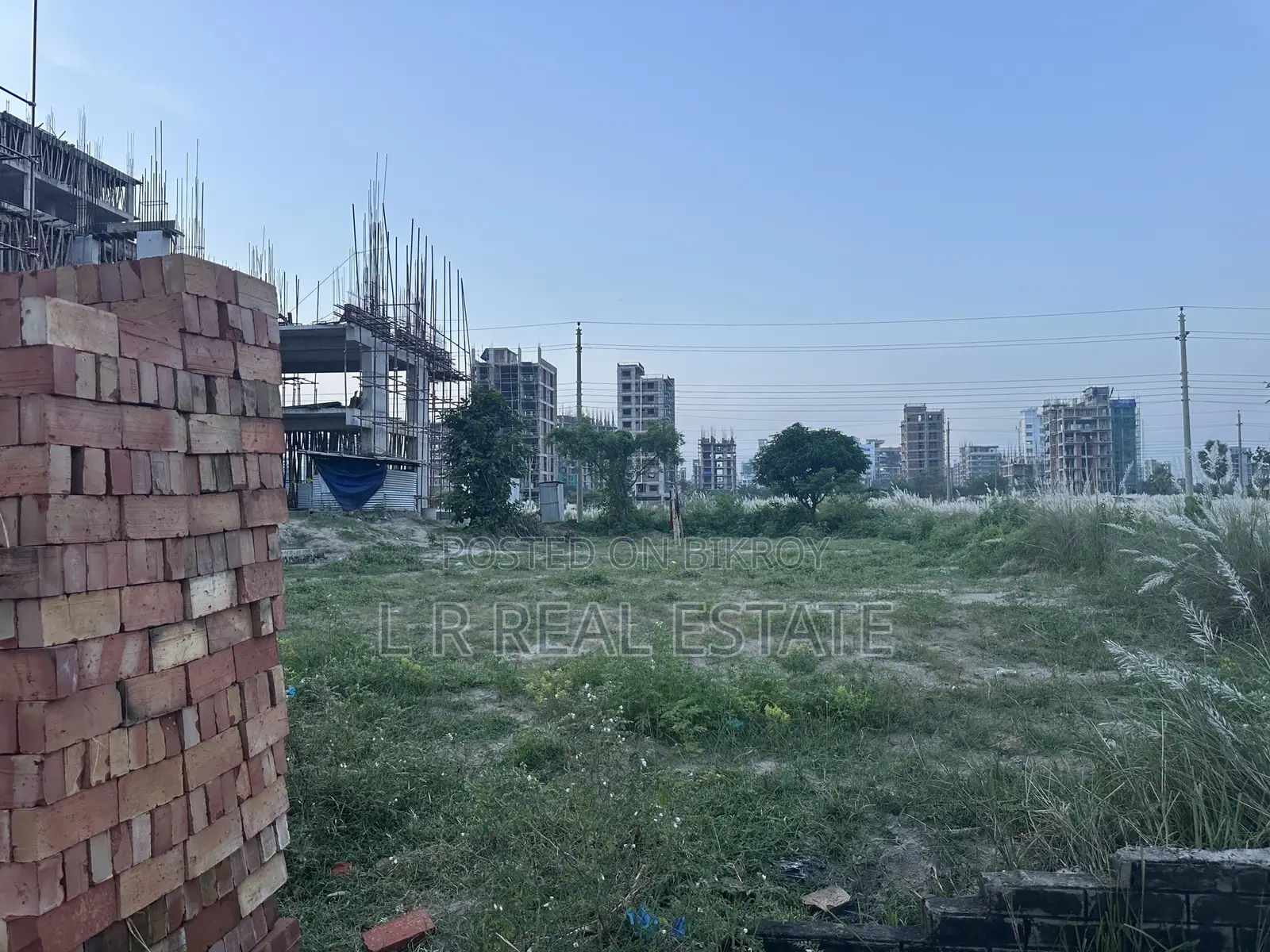 ব্লক-এম, (৪+৪)=৮ কাঠা, দক্ষিণমুখী, এল ব্লকের কাছে, বসুন্ধরা