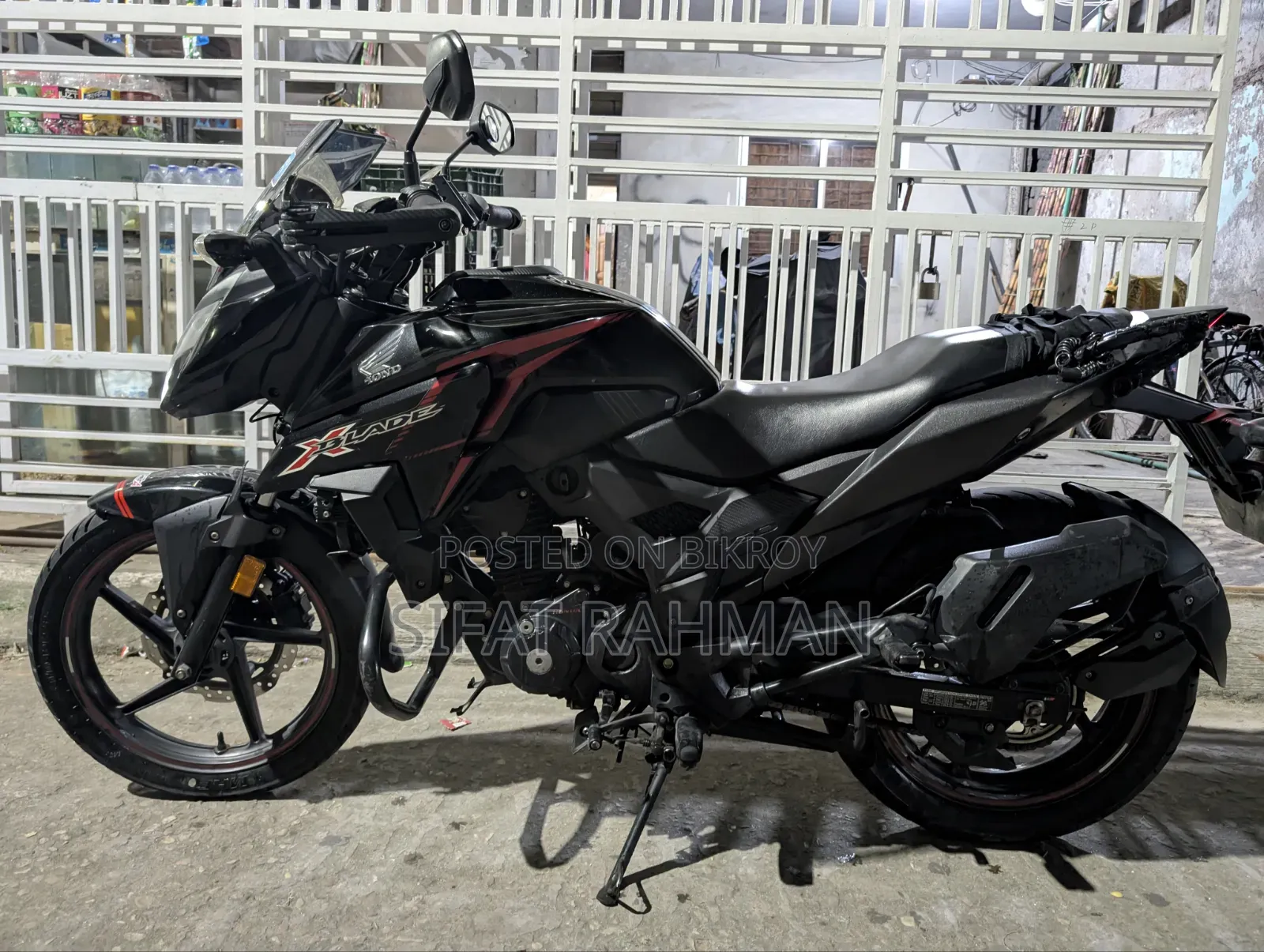 হোন্ডা এক্স-ব্লেড ১৬০ ২০২১ কালো