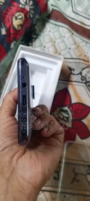টেকনো ক্যামন ৪০ প্রো ৮/২৫৬জিবি