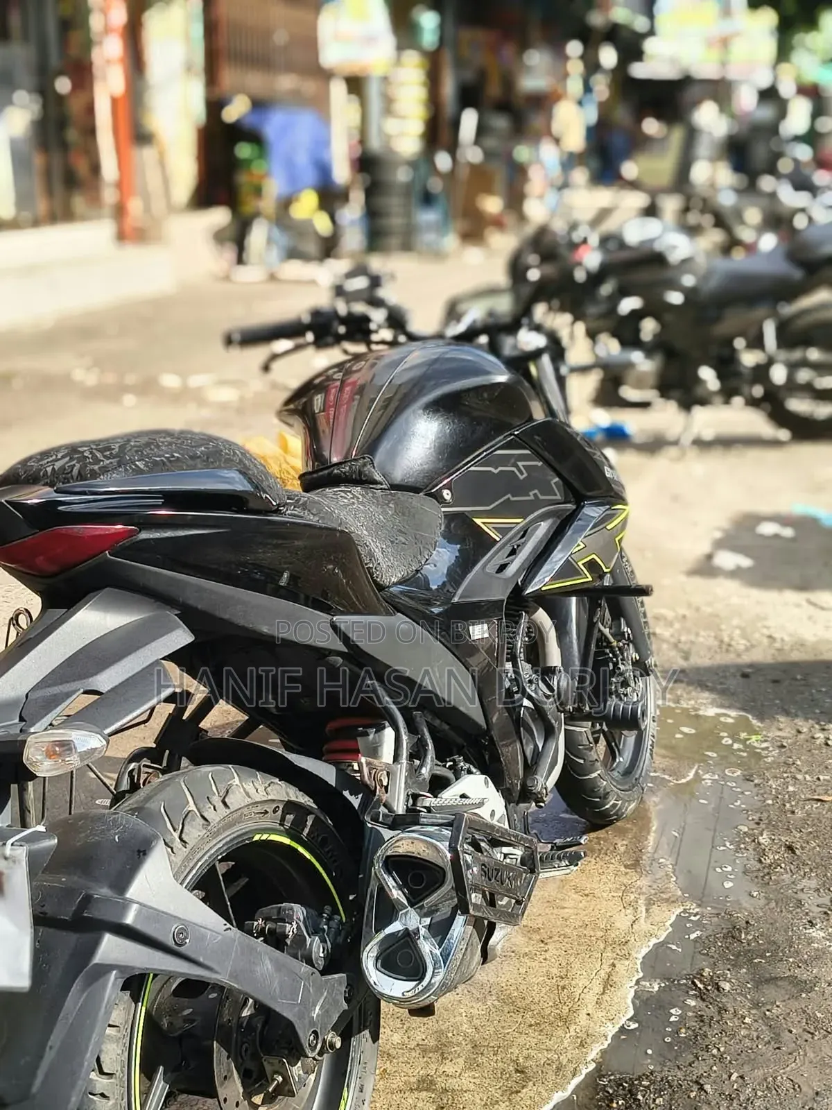 নতুন সুজুকি জিক্সার ২০২৪ কালো