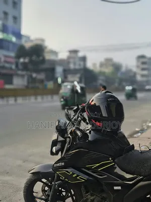 নতুন সুজুকি জিক্সার ২০২৪ কালো