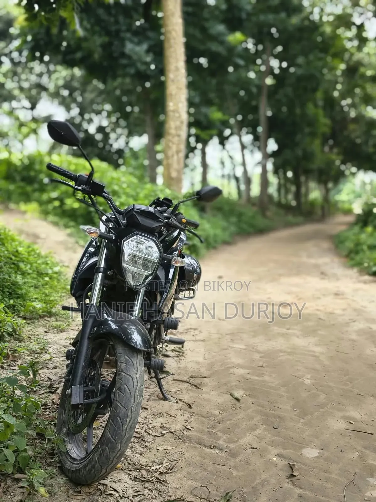 নতুন সুজুকি জিক্সার ২০২৪ কালো