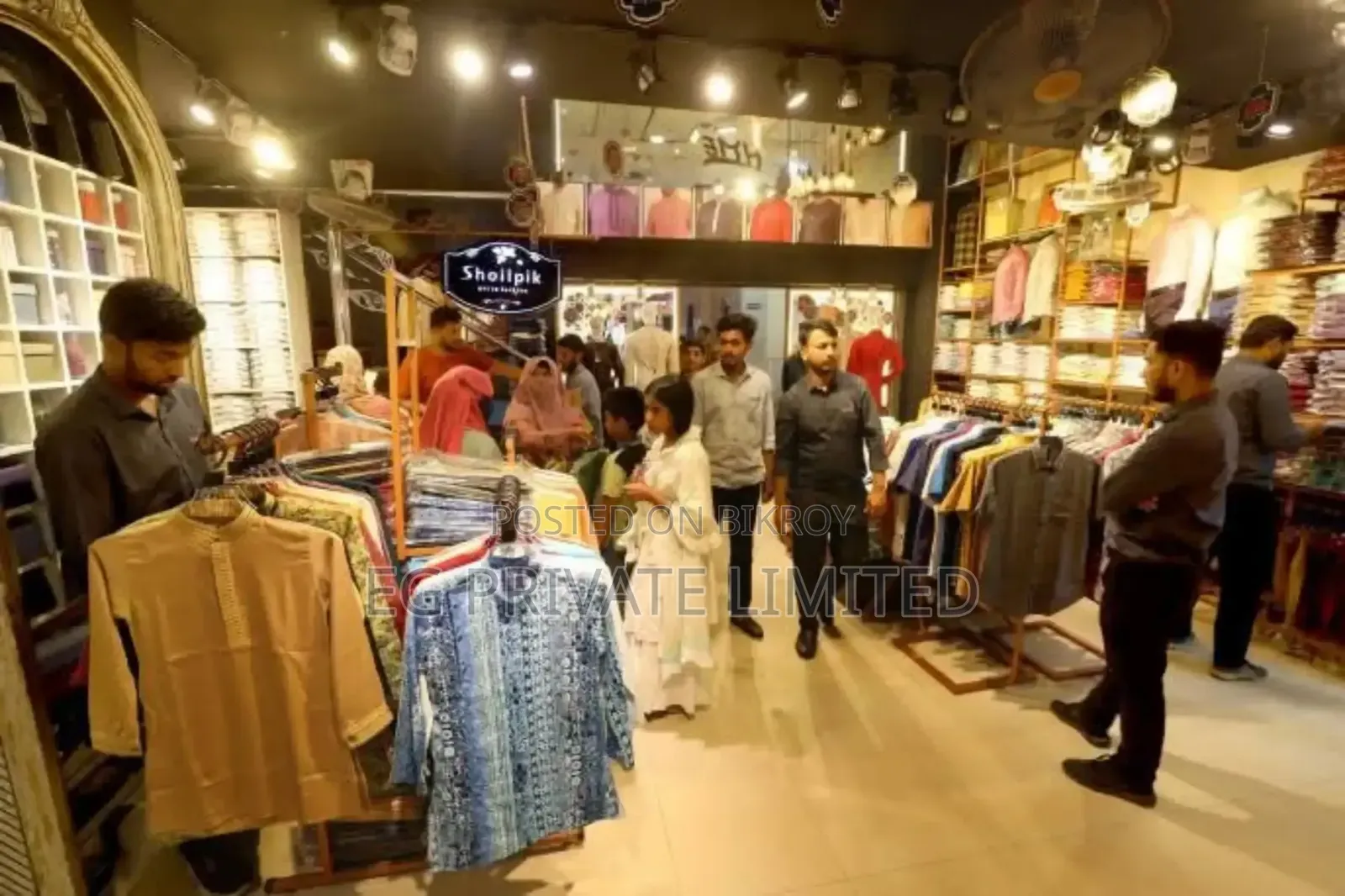 Some staff are needed at Rongdhanu Collection Showroom