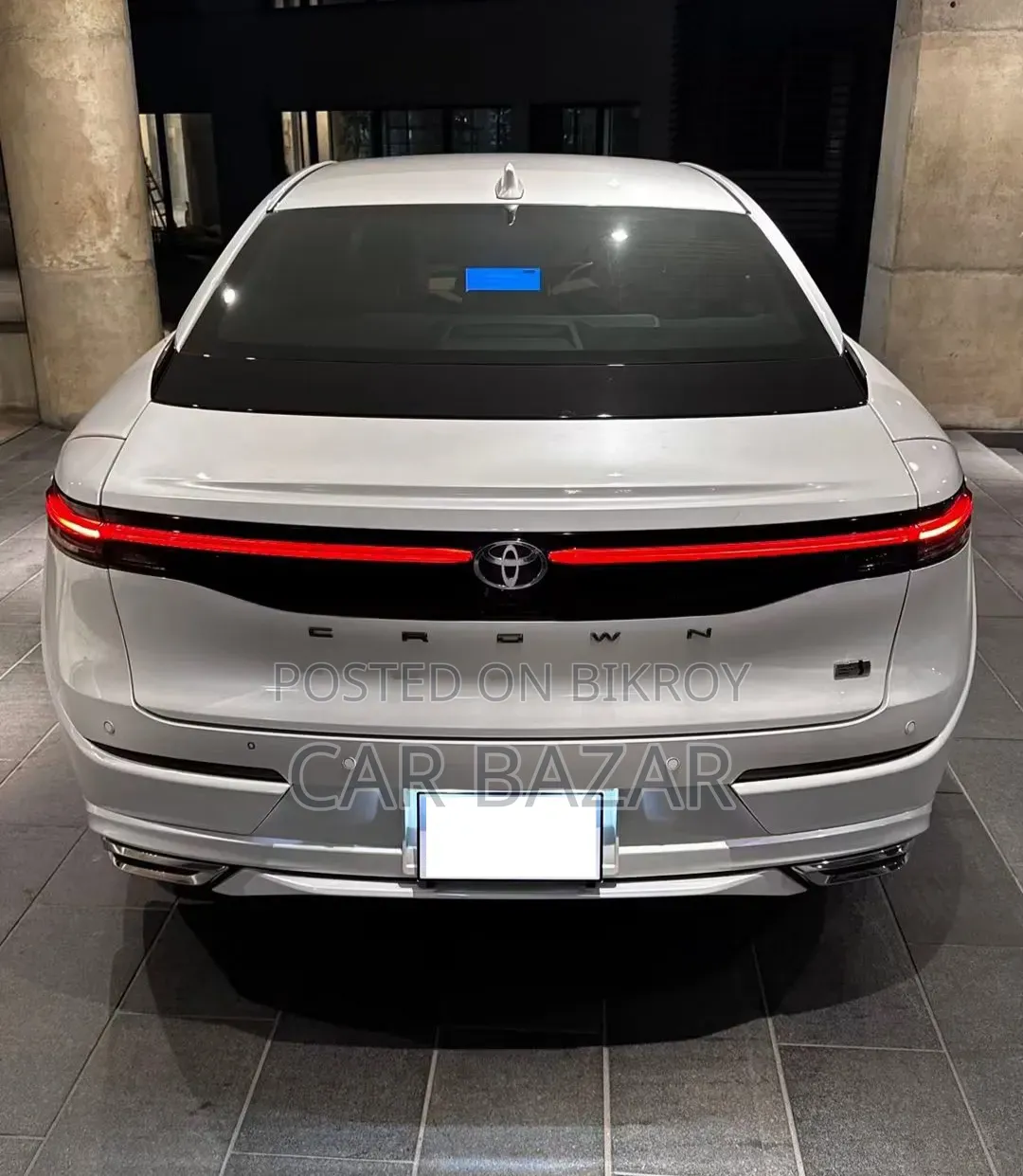 Toyota Crown 2022 Pearl