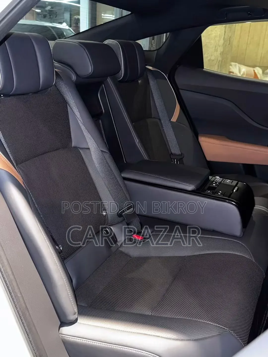 Toyota Crown 2022 Pearl
