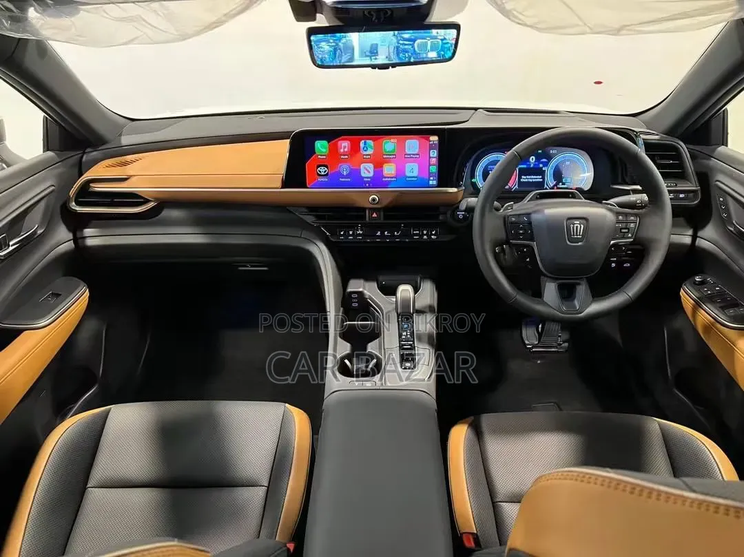 Toyota Crown 2022 Pearl