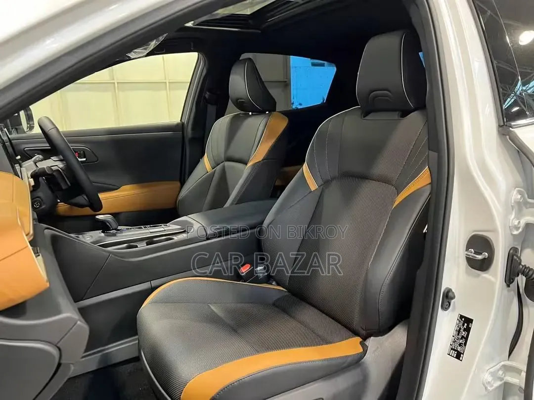 Toyota Crown 2022 Pearl