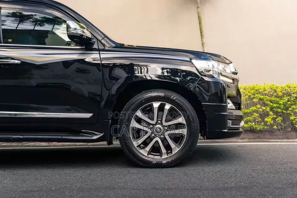 Toyota Land Cruiser 4.5 V8 VXR 2016 Black