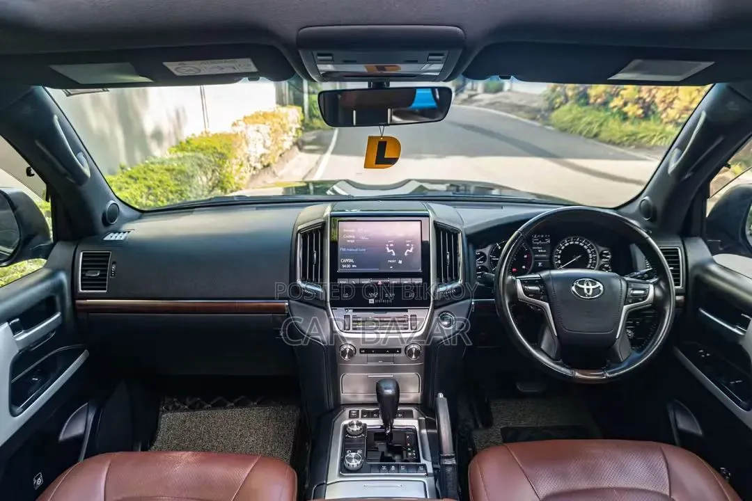 Toyota Land Cruiser 4.5 V8 VXR 2016 Black