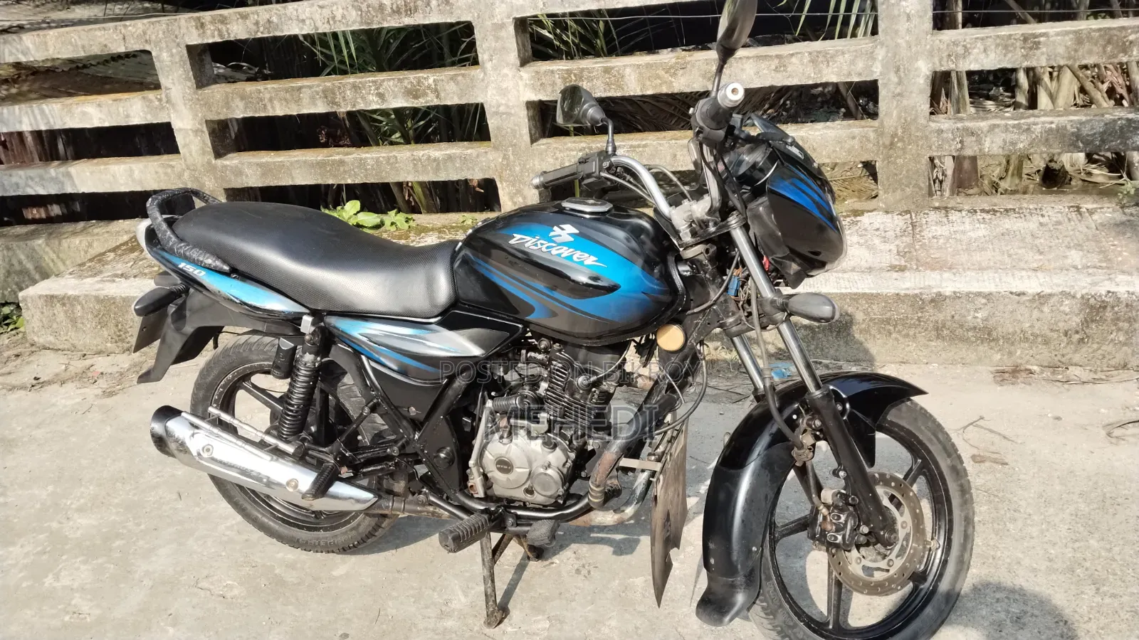 Bajaj Discover 150 2021 Black
