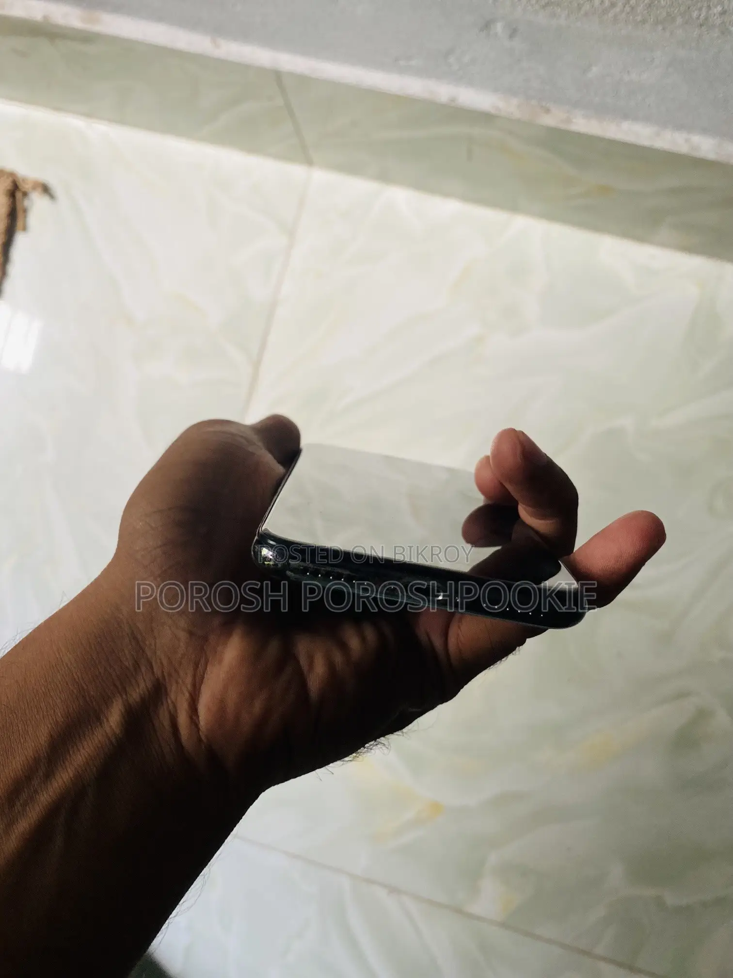 অ্যাপল আইফোন এক্সএস ৬৪ জিবি ব্ল্যাক