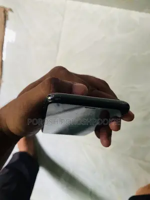 অ্যাপল আইফোন এক্সএস ৬৪ জিবি ব্ল্যাক