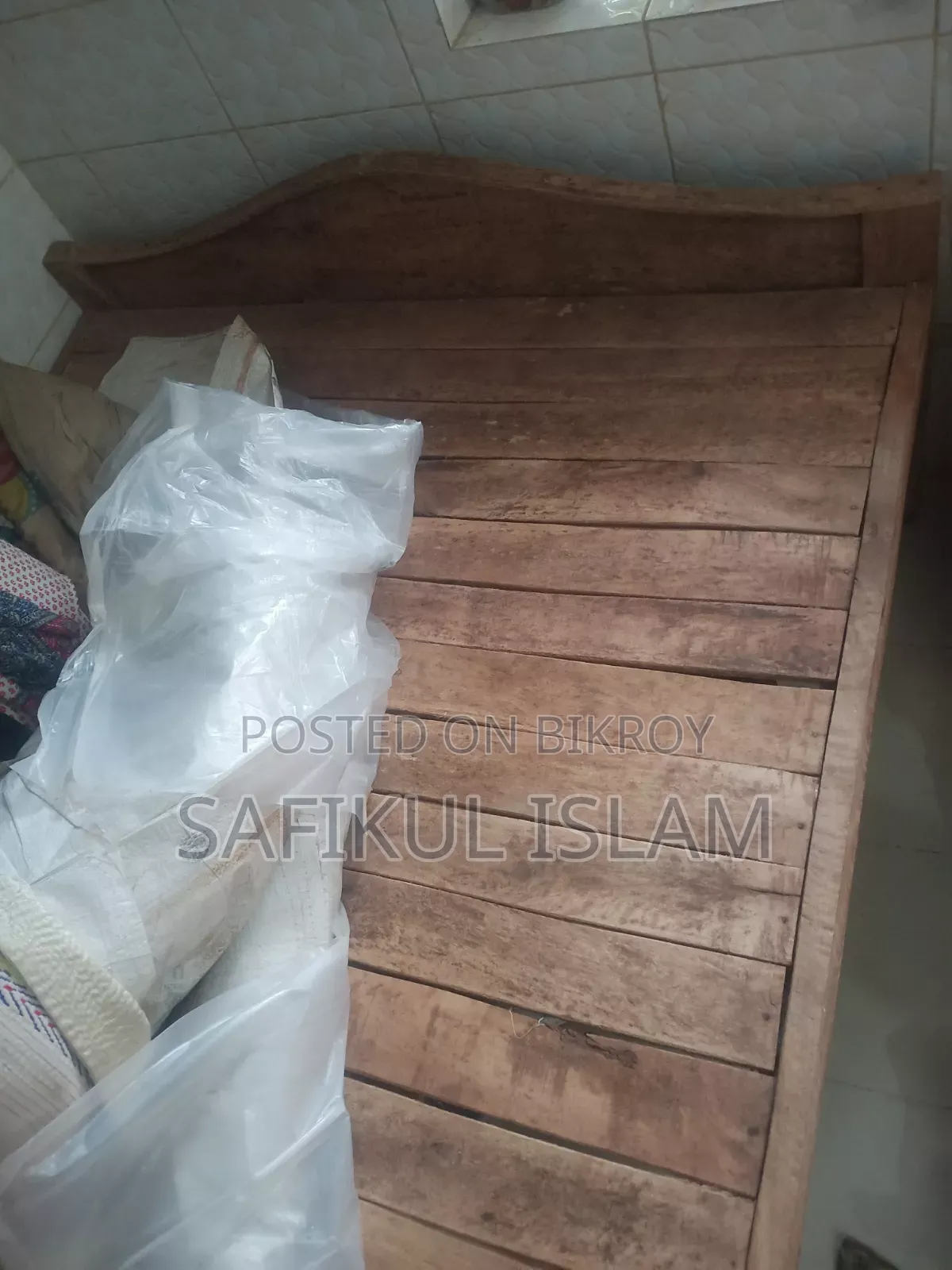 সেমি ডাবল চকি,