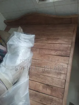 সেমি ডাবল চকি,
